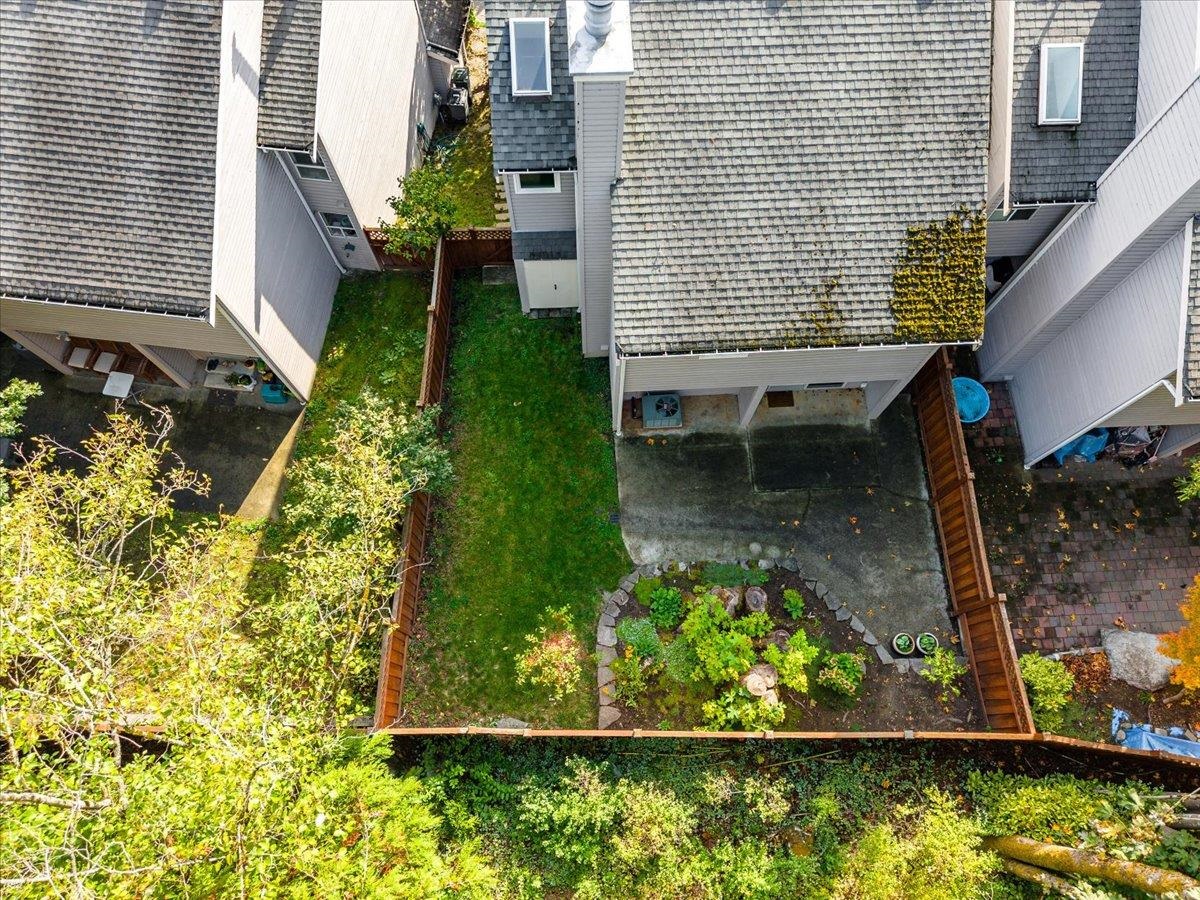 Garden / Landscaping Photo of 3649 Brahms Avenue, Vancouver, BC