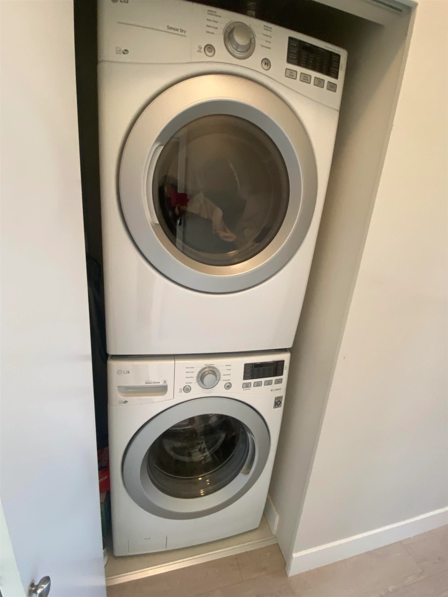 Basement Recreation Room Photo of 7 5122 Canada Way, Burnaby, BC