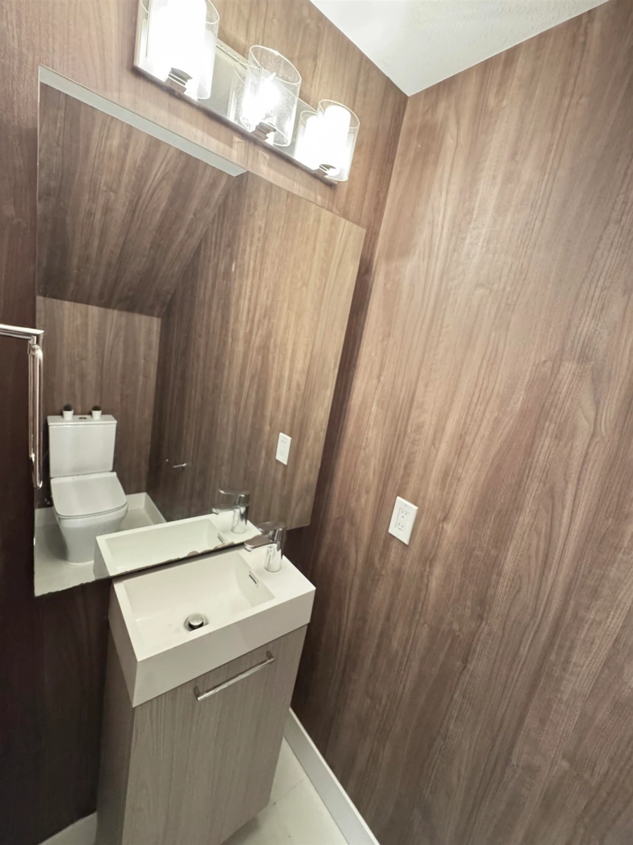 Breakfast Nook Photo of 7 5122 Canada Way, Burnaby, BC