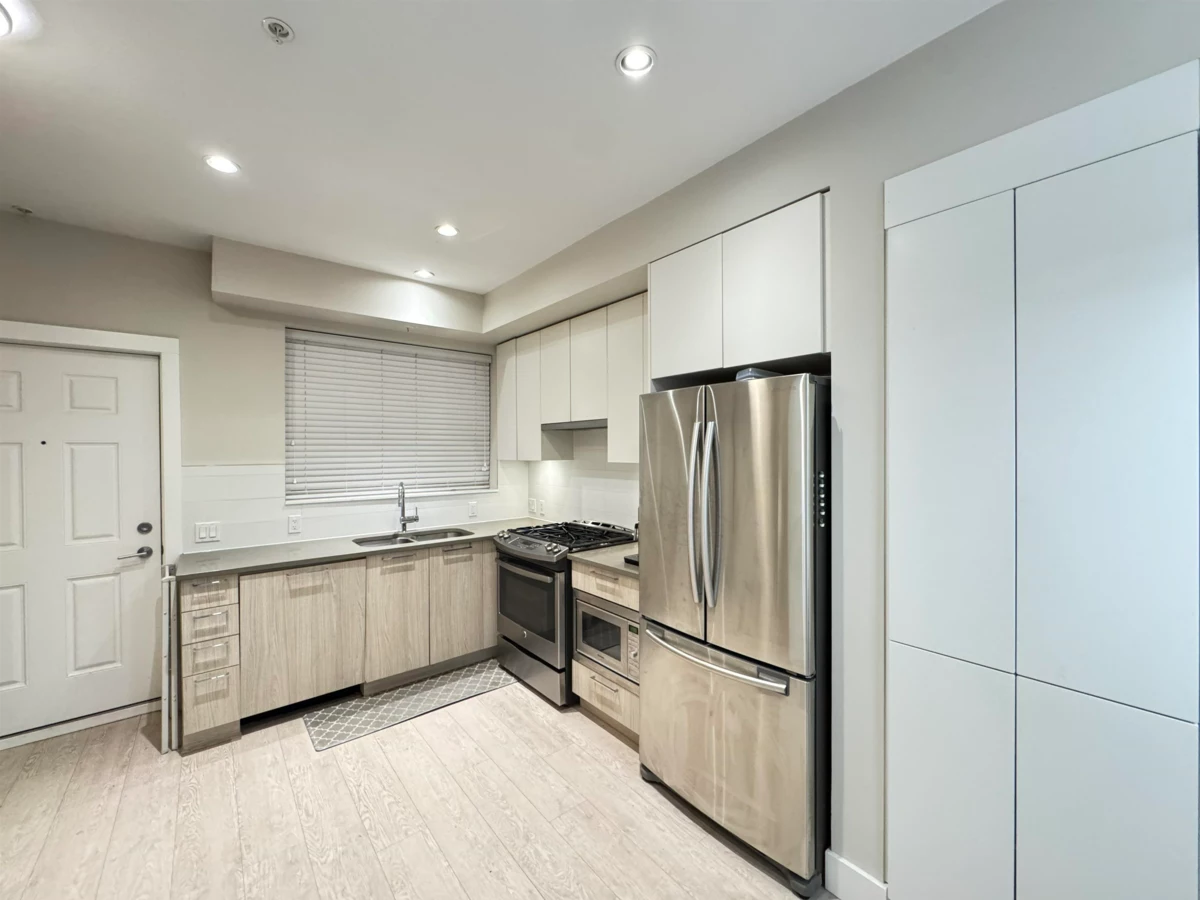 Kitchen Island Photo of 7 5122 Canada Way, Burnaby, BC
