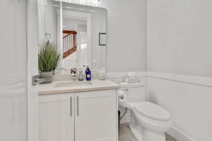 Breakfast Nook Photo of 2285 124 Street, Surrey, BC