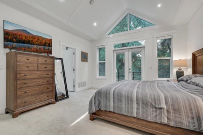 Entry Foyer Photo of 2285 124 Street, Surrey, BC