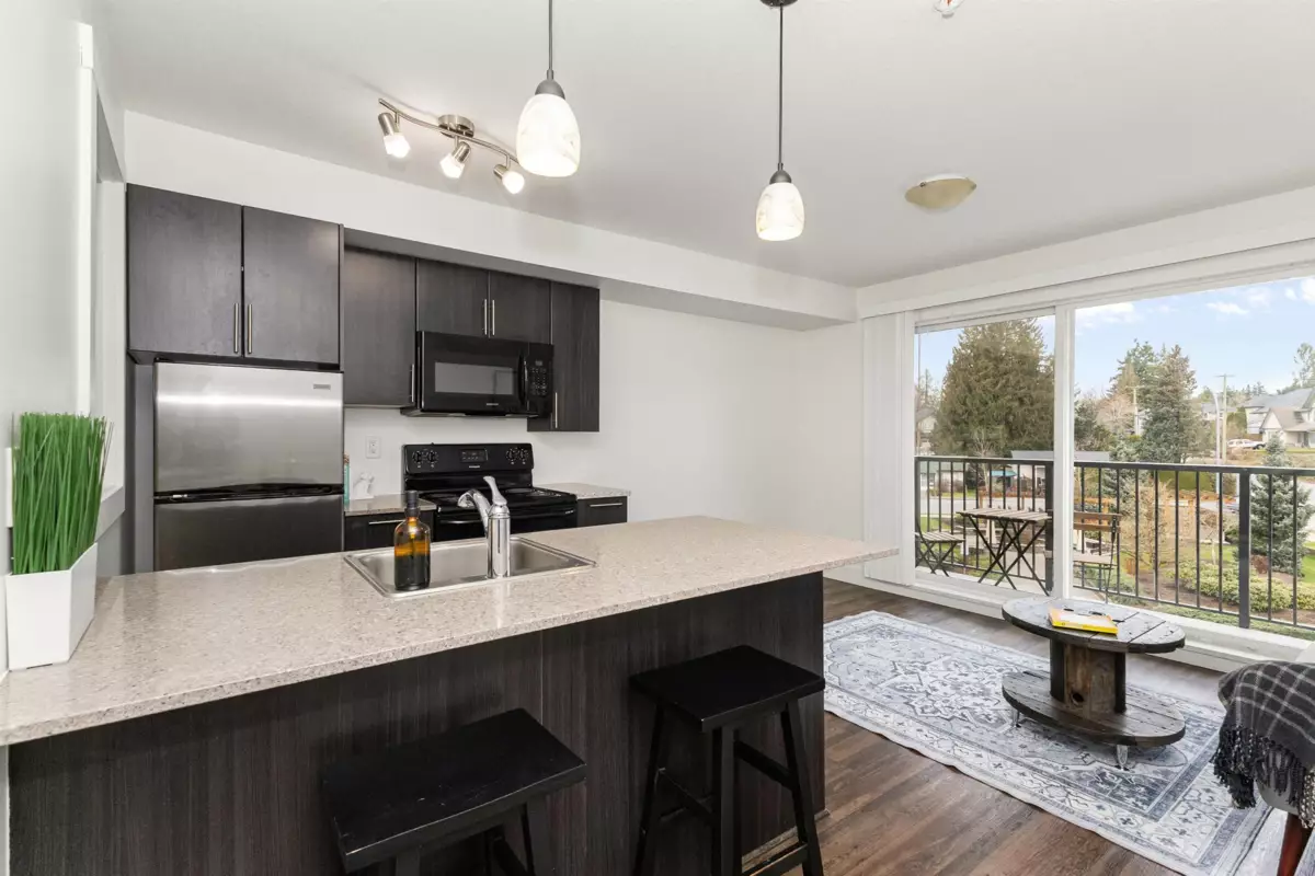 Family Room Photo of 321 2565 Campbell Avenue, Abbotsford, BC