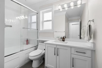 Powder Room Photo of 211 Hampton Street, New Westminster, BC