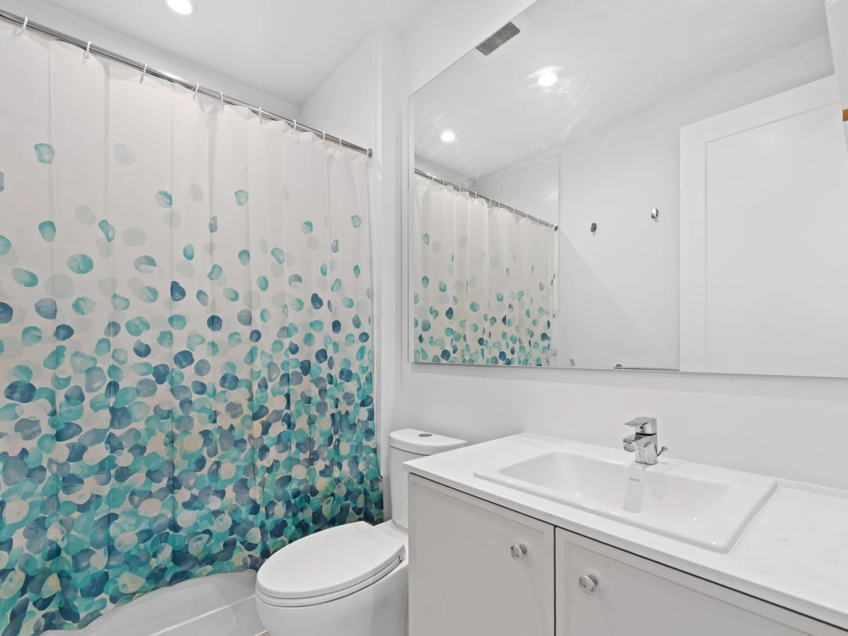 Laundry Room Photo of 405 708 Edgar Avenue, Coquitlam, BC
