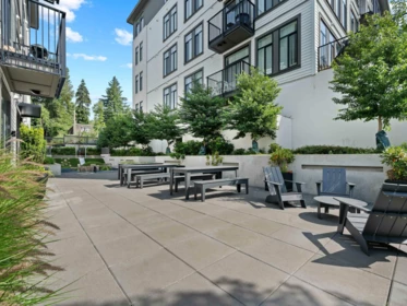 Hot Tub / Spa Photo of 405 708 Edgar Avenue, Coquitlam, BC