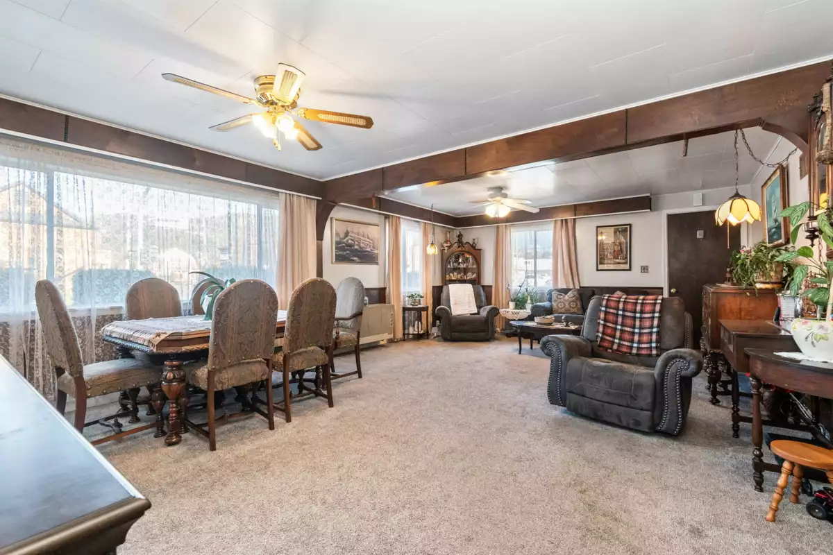 Family Room Photo of 6994 Cheam Avenue, Agassiz, BC