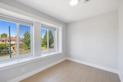 Guest Bathroom Photo of 1 2430 E 41 Street, Vancouver, BC
