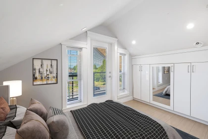 Hallway Photo of 1 2430 E 41 Street, Vancouver, BC