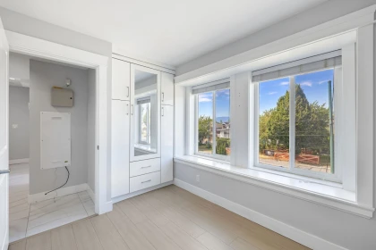 Office / Den Photo of 1 2430 E 41 Street, Vancouver, BC