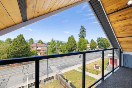 Outdoor Deck Photo of 1 2430 E 41 Street, Vancouver, BC