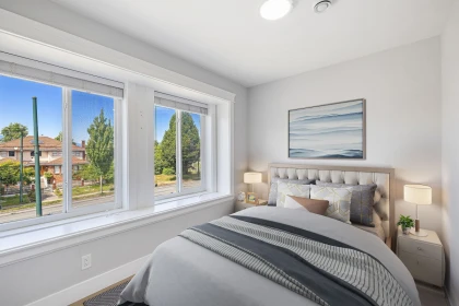 Powder Room Photo of 1 2430 E 41 Street, Vancouver, BC