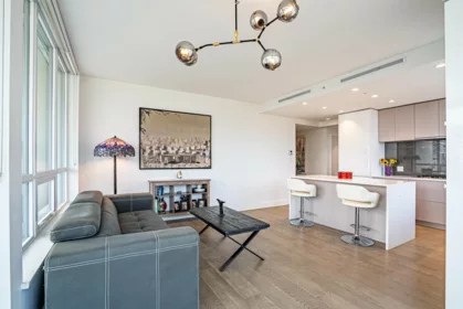 Kitchen Island Photo of 1601 1632 Lions Gate Lane, North Vancouver, BC