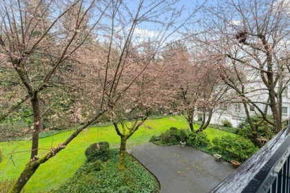 Hallway Photo of 208 20976 56 Avenue, Langley, BC