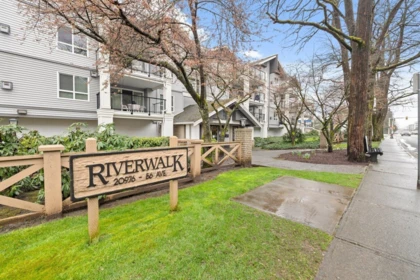 Staircase Photo of 208 20976 56 Avenue, Langley, BC