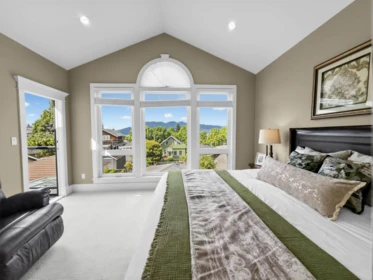 Entry Foyer Photo of 4009 W 11th Avenue, Vancouver, BC