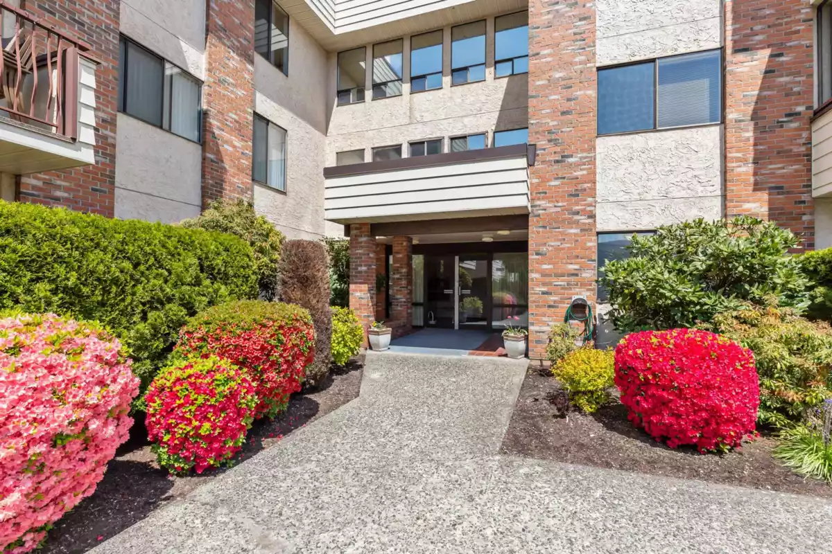 Living Room Photo of 204 32885 George Ferguson Way, Abbotsford, BC