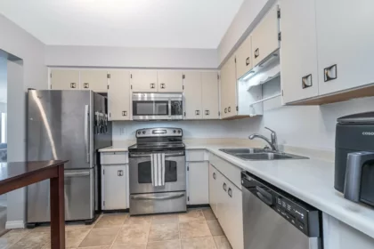 Kitchen Photo of 204 32885 George Ferguson Way, Abbotsford, BC