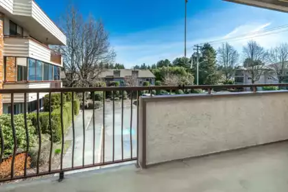 Staircase Photo of 204 32885 George Ferguson Way, Abbotsford, BC