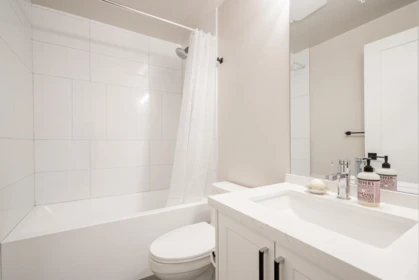 Hallway Photo of 403 12109 223 Street, Maple Ridge, BC