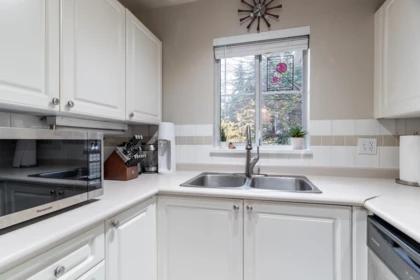 Kitchen Photo of 219 295 Schoolhouse Street, Coquitlam, BC