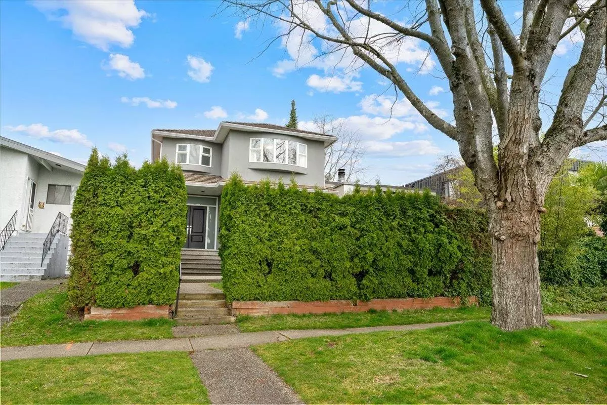 Exterior Rear Photo of 817 W 60th Avenue, Vancouver, BC