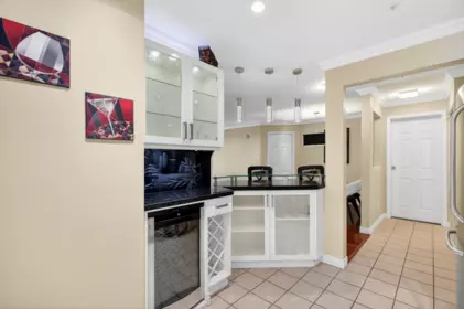 Kitchen Island Photo of 205 15140 29a Avenue, Surrey, BC