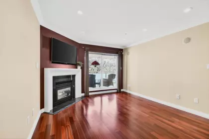 Walk-In Closet Photo of 205 15140 29a Avenue, Surrey, BC