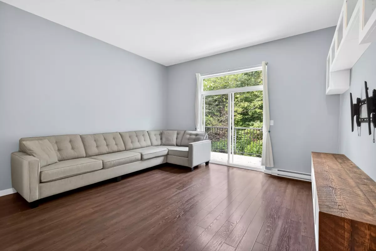 Dining Area Photo of 26 18681 68 Avenue, Surrey, BC
