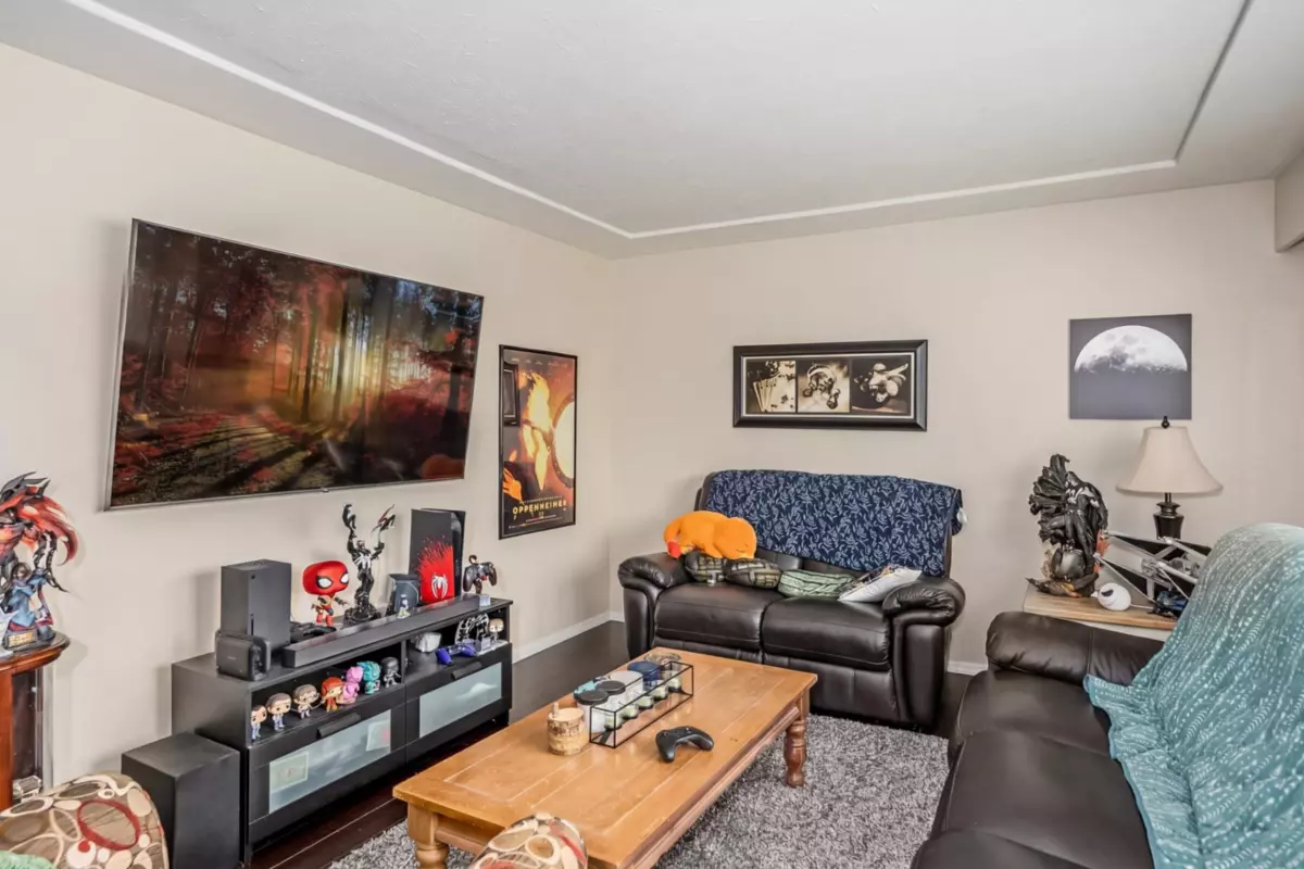 Family Room Photo of 2671 Victoria Street, Abbotsford, BC
