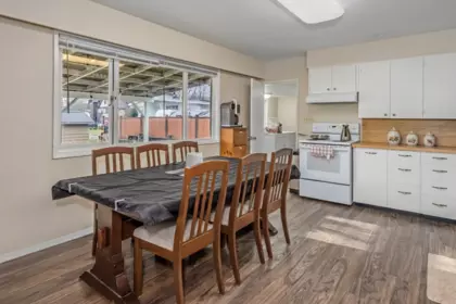 Breakfast Nook Photo of 2671 Victoria Street, Abbotsford, BC