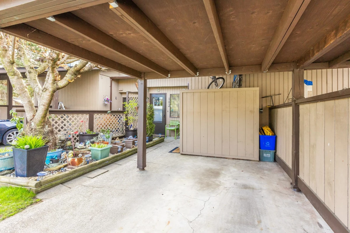 Living Room Photo of 102 27044 32 Avenue, Langley, BC