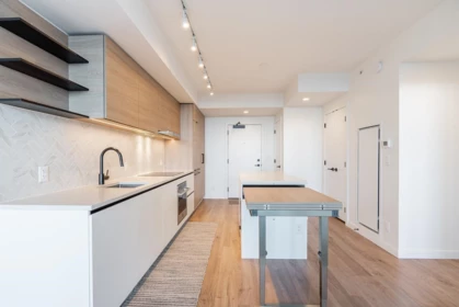 Kitchen Photo of 2111 13428 105 Avenue, Surrey, BC
