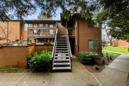 Staircase Photo of 2207 10620 150 Street, Surrey, BC