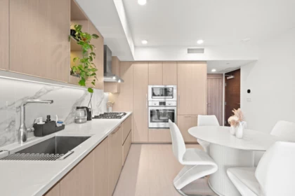 Kitchen Island Photo of 1202 13778 100 Avenue, Surrey, BC