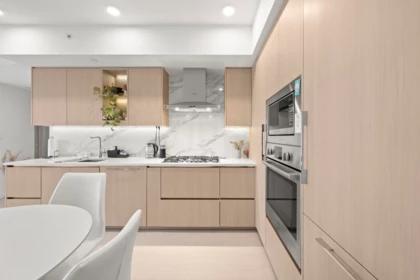 Kitchen Photo of 1202 13778 100 Avenue, Surrey, BC
