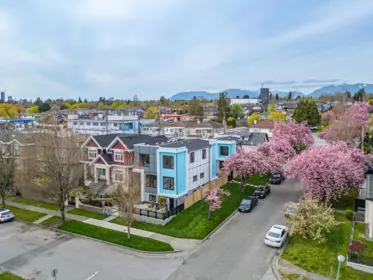 2 1495 E 58th Avenue, Vancouver, BC, Vancouver — Half Duplex for sale