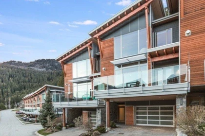 34 8400 Ashleigh Mcivor Drive, Whistler, BC, Whistler — Townhouse for sale