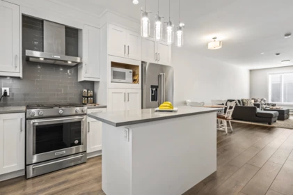 Kitchen Photo of 6 32043 Mt Waddington Avenue, Abbotsford, BC