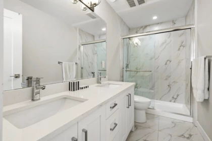 Mudroom Photo of 6 32043 Mt Waddington Avenue, Abbotsford, BC