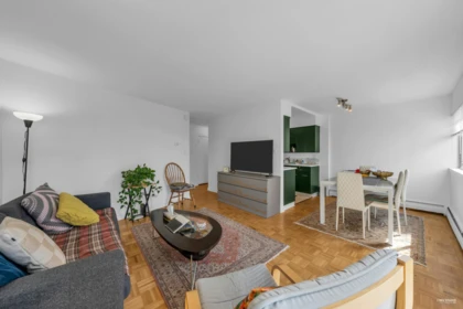 Office / Den Photo of 404 1930 Marine Drive, West Vancouver, BC