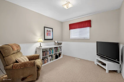 Basement Recreation Room Photo of 7419 150a Street, Surrey, BC