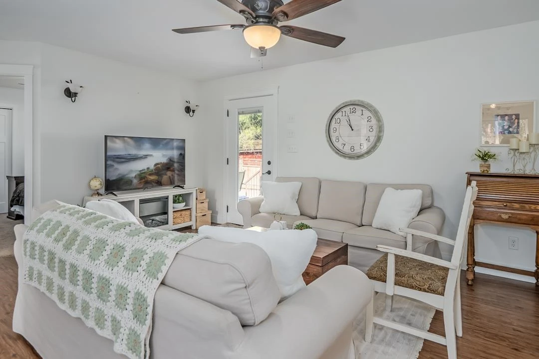 Living Room Photo of 3553 Monashee Street, Abbotsford, BC