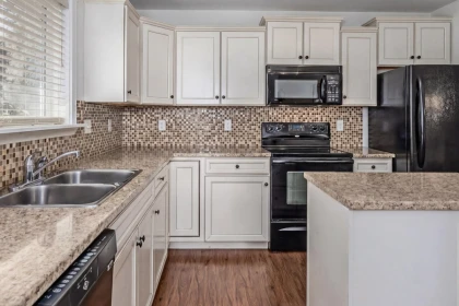 Primary Bedroom Photo of 3553 Monashee Street, Abbotsford, BC