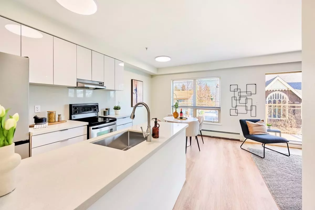 Dining Area Photo of 311 1033 St. Georges Avenue, North Vancouver, BC