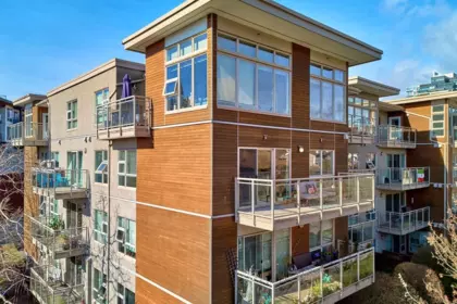 Entry Foyer Photo of 311 1033 St. Georges Avenue, North Vancouver, BC