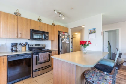 Breakfast Nook Photo of 304 45555 Yale Road, Chilliwack, BC