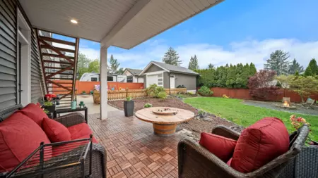 Community Amenities Photo (Clubhouse) of 9847 Mcgrath Road, Rosedale, BC