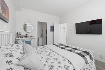 Bedroom 3 Photo of 410 16388 64 Avenue, Surrey, BC