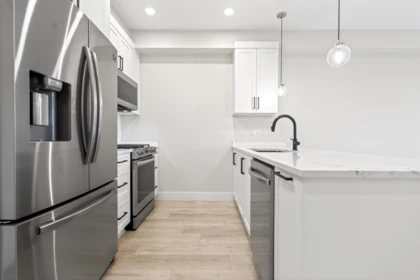 Kitchen Island Photo of 405 22638 119 Avenue, Maple Ridge, BC